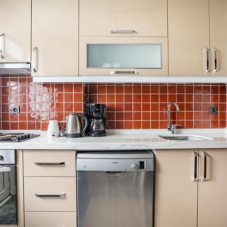 Spacious Flat Near Caddebostan Coast Apartman Isztambul Kültér fotó